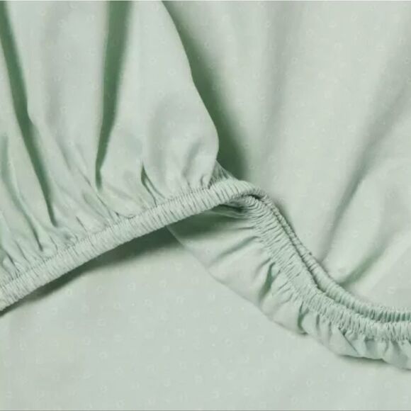 Easy Care Cotton Blend Sateen Sheet Set - Room Essentials Mint Dot - Picture 3 of 3